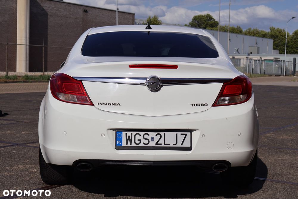 Opel Insignia - 12