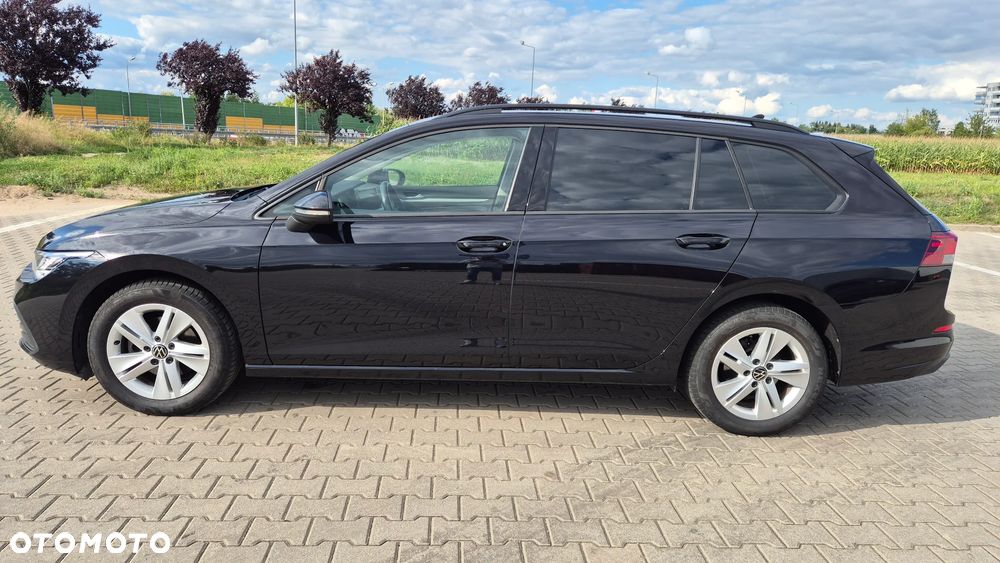 Volkswagen Golf 1.5 eTSI Life DSG - 2
