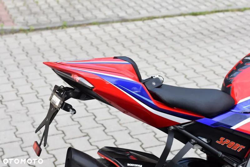 Honda CBR - 17