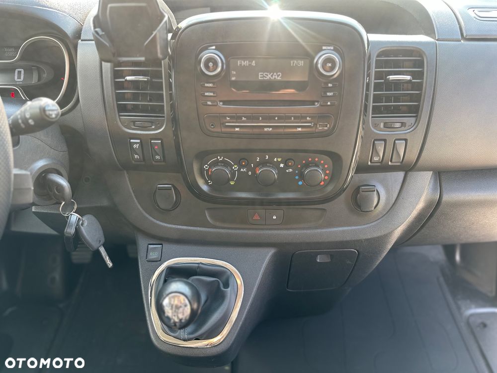 Opel Vivaro - 20