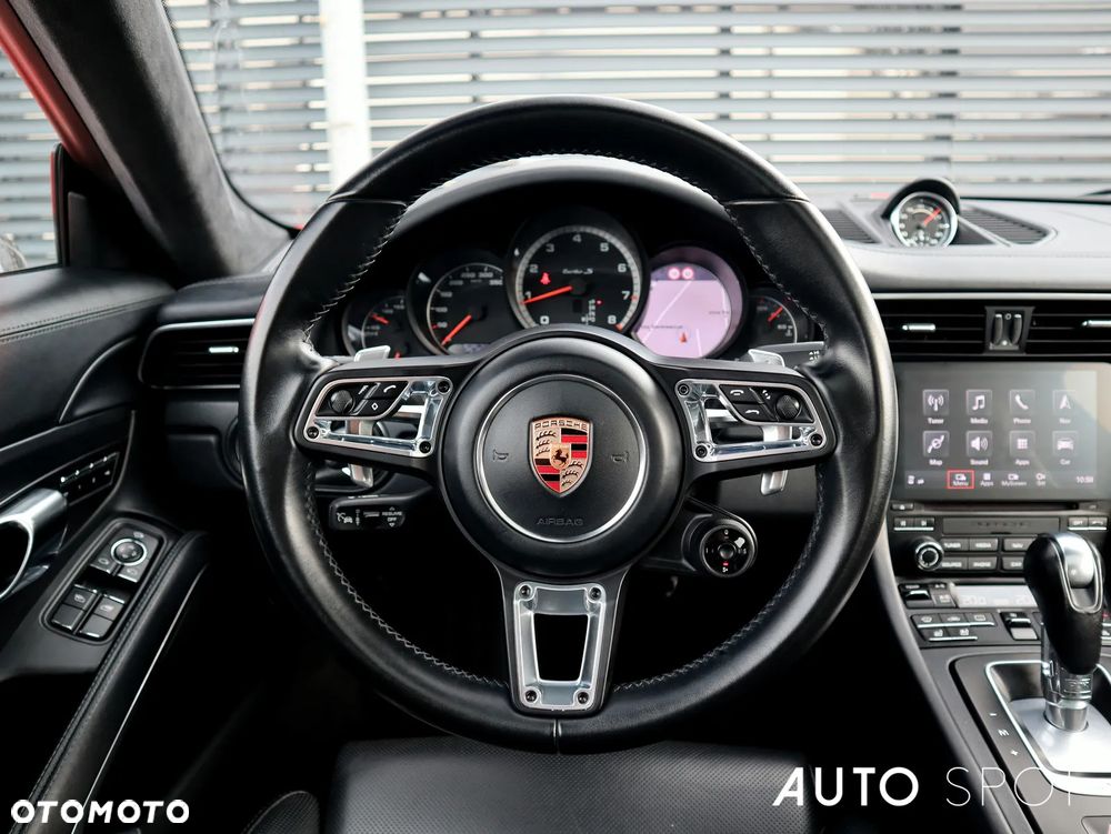Porsche 911 Turbo S - 23