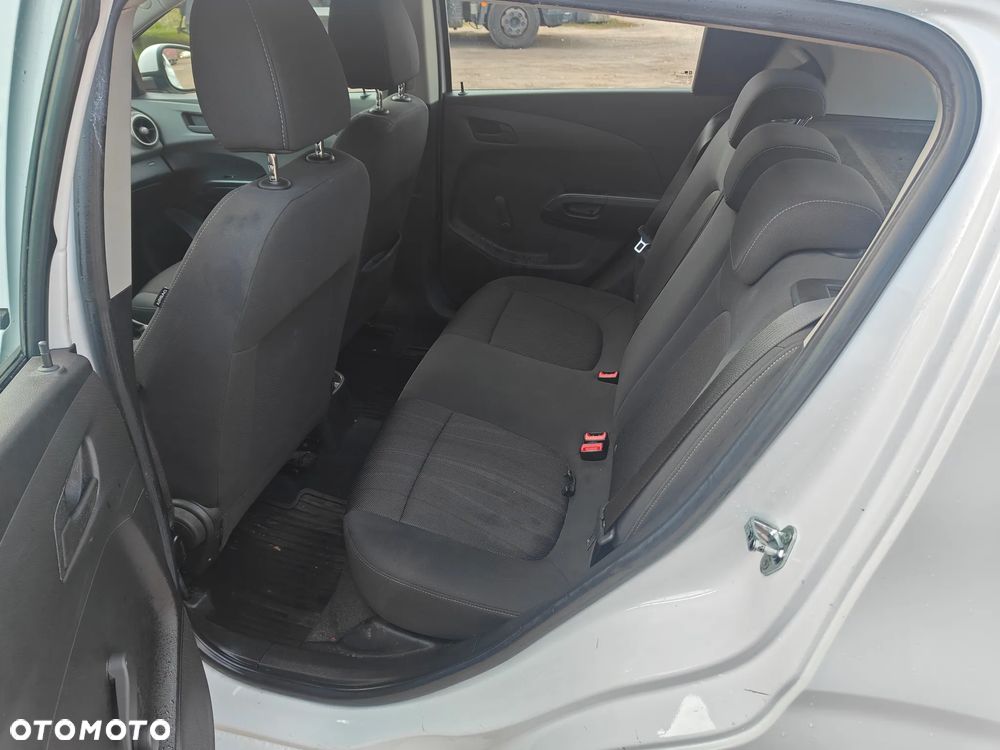 Chevrolet Aveo 1.2 LT - 22