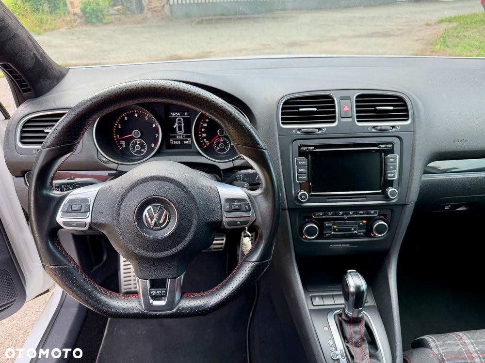 Volkswagen Golf 2.0 TSI GTI DSG - 17