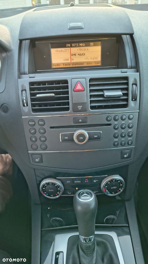 Mercedes-Benz Klasa C 180 Kompressor Automatik BlueEFFICIENCY - 14