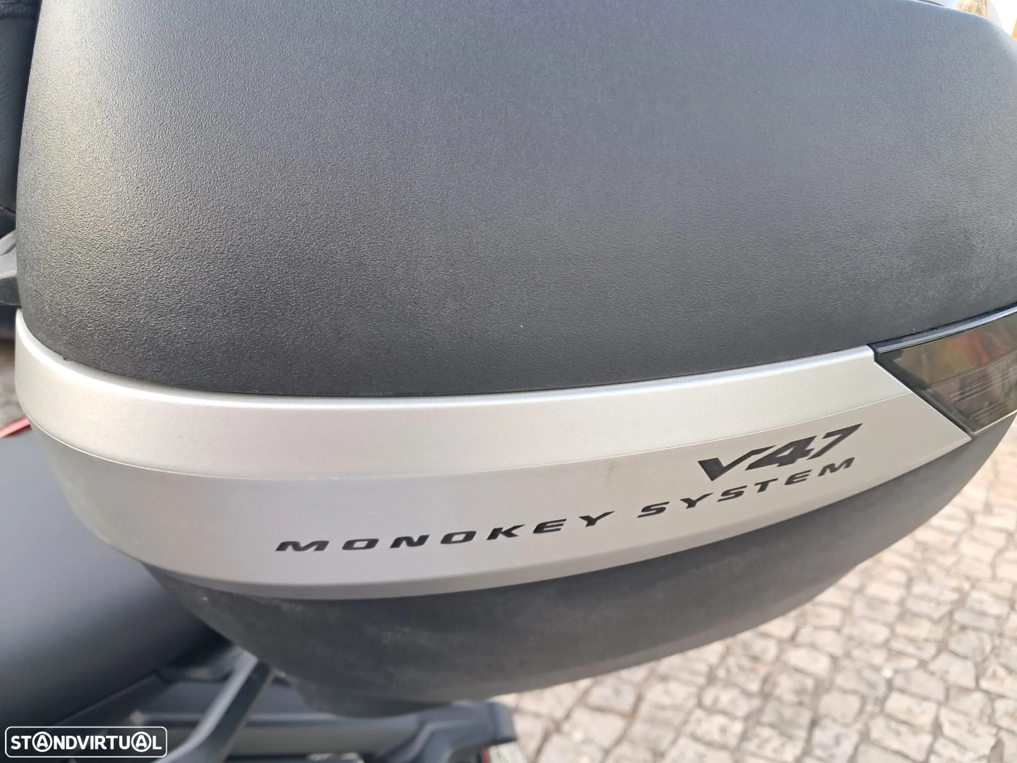 Triumph Tiger - 4