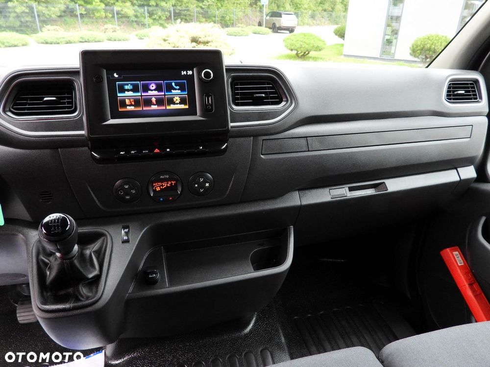 Renault MASTER PLANDEKA 10 PALET TEMPOMAT NAWIGACJA LEDY PNEUMATYKA KLIMATYZACJA  165KM - 33