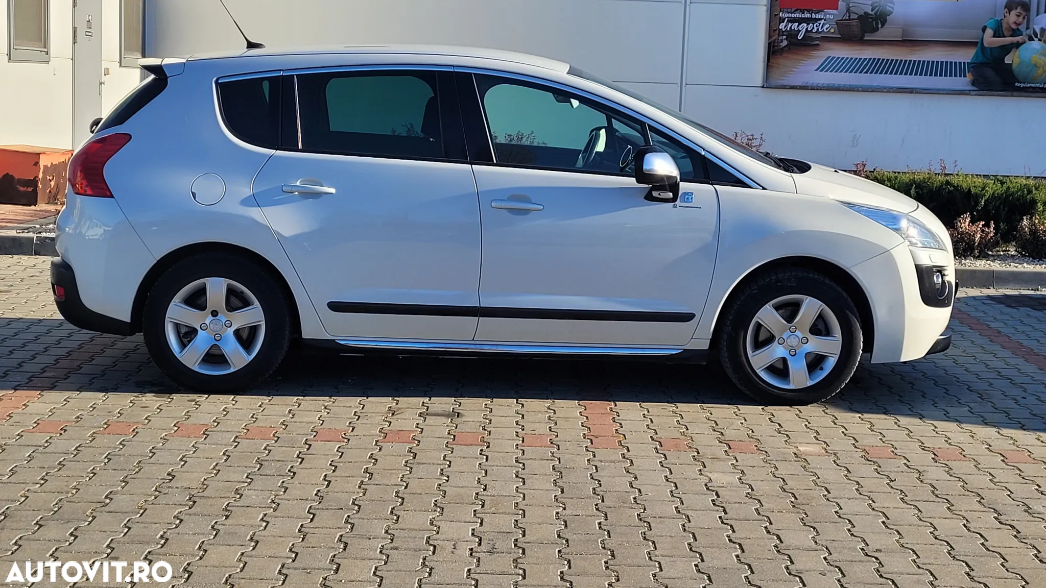 Peugeot 3008 HYbrid4 2.0 HDI FAP BMP - 33
