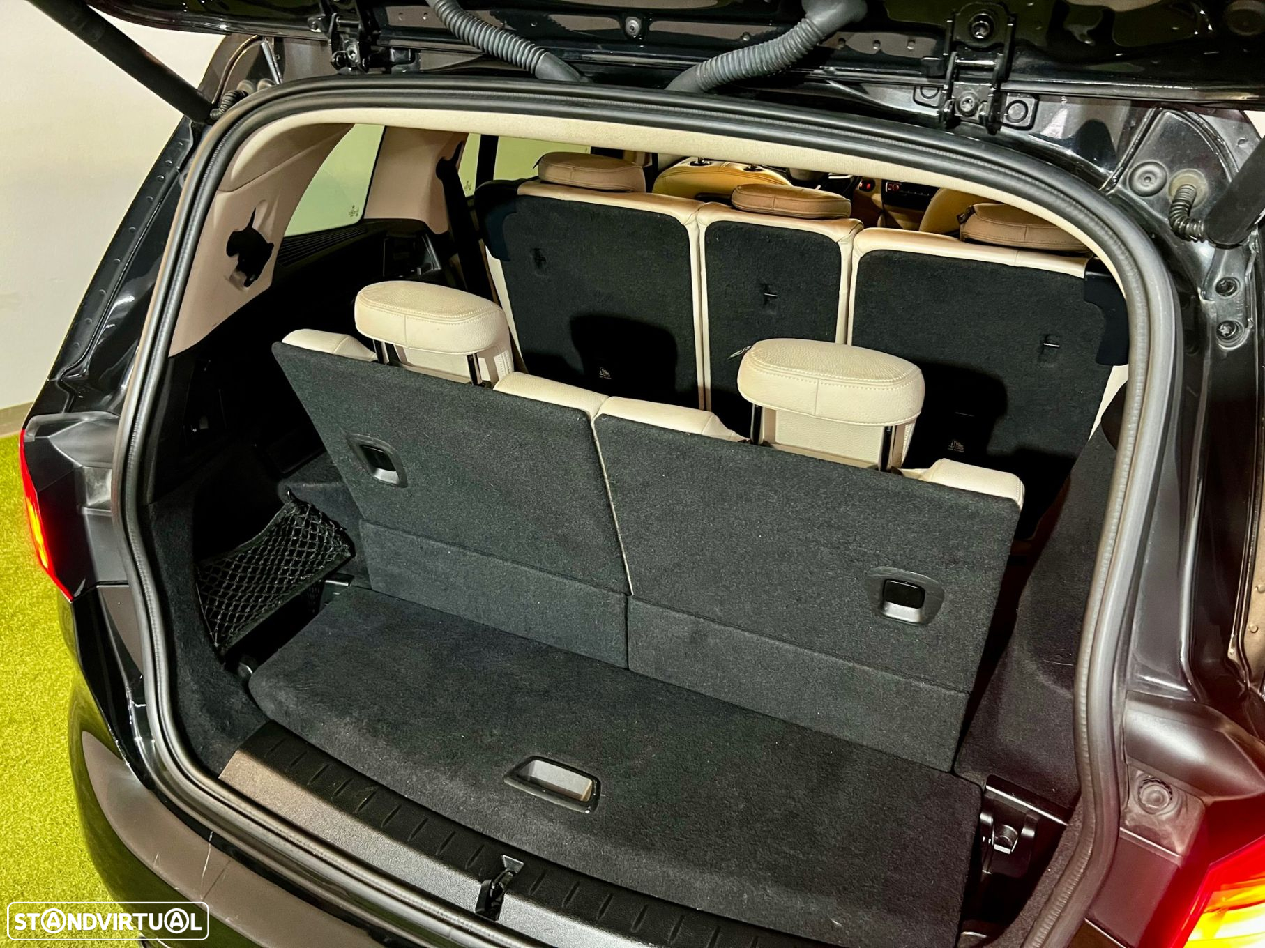 BMW 216 Gran Tourer d 7L Line Luxury - 30
