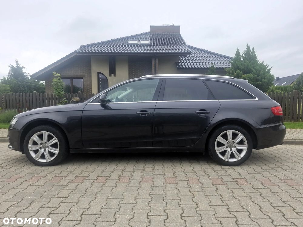 Audi A4 Avant - 11