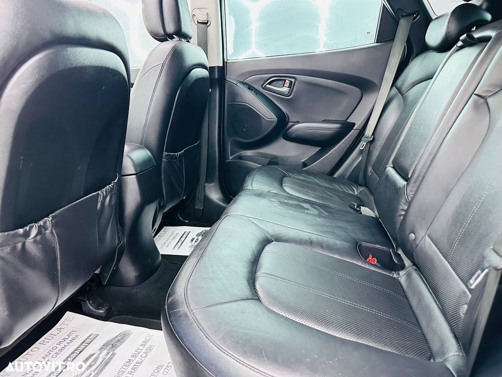 Hyundai ix35 1.7 CRDI 2WD Fifa World Cup Edition - 15