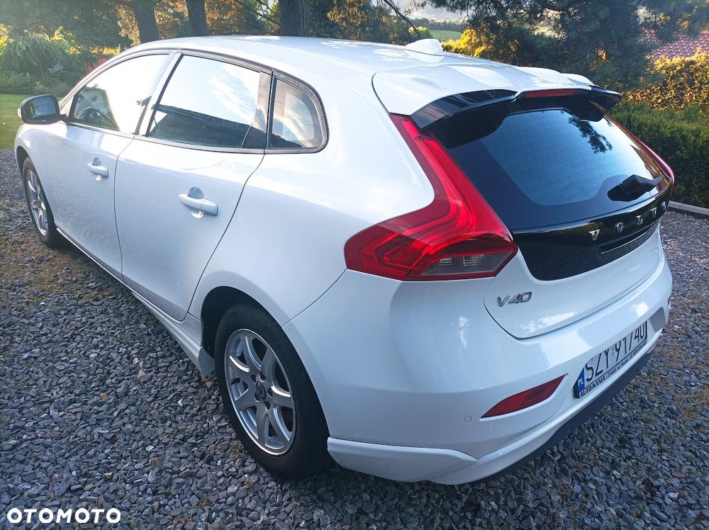 Volvo V40 D2 - 7