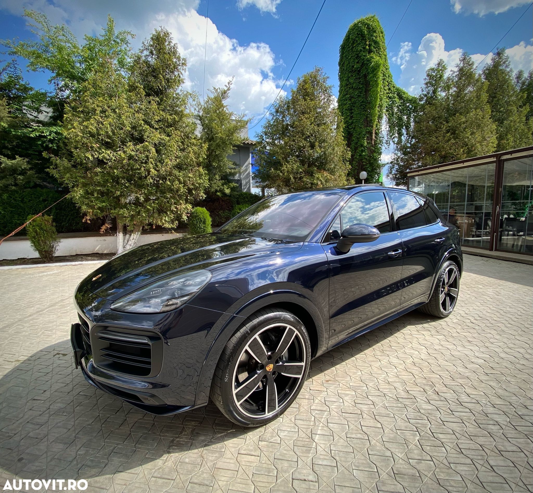 Porsche Cayenne S - 1