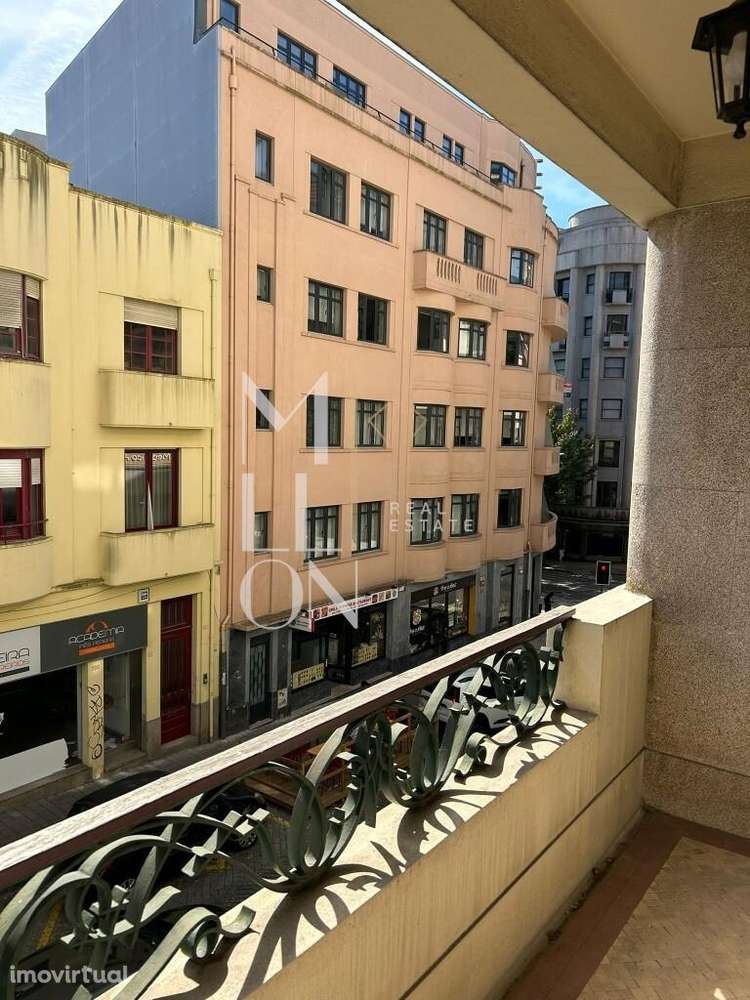 T3 PREMIUM RENOVADO | RUA DA FIRMEZA – NO CORAÇÃO DA BAIXA DO PORTO - Grande imagem: 3/21