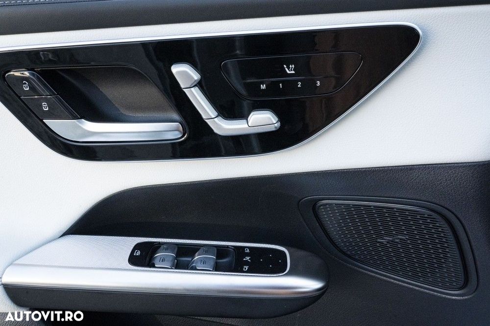 Mercedes-Benz GLC - 24