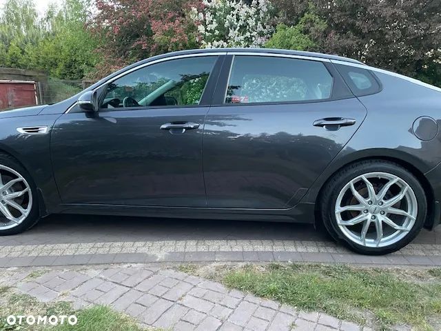 Kia Optima 1.7 CRDI M - 17