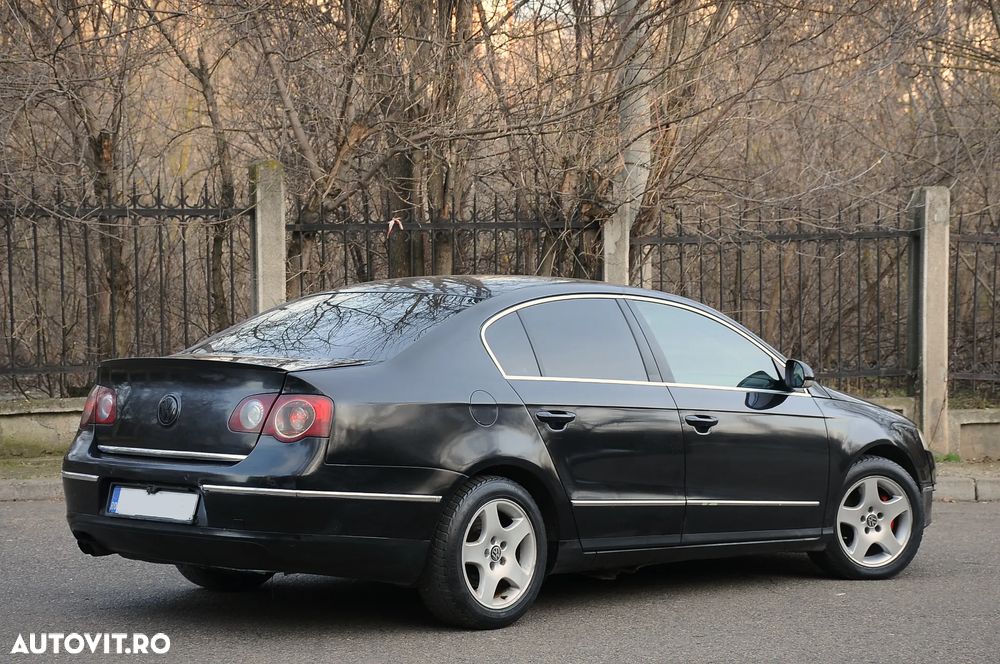 Volkswagen Passat - 4