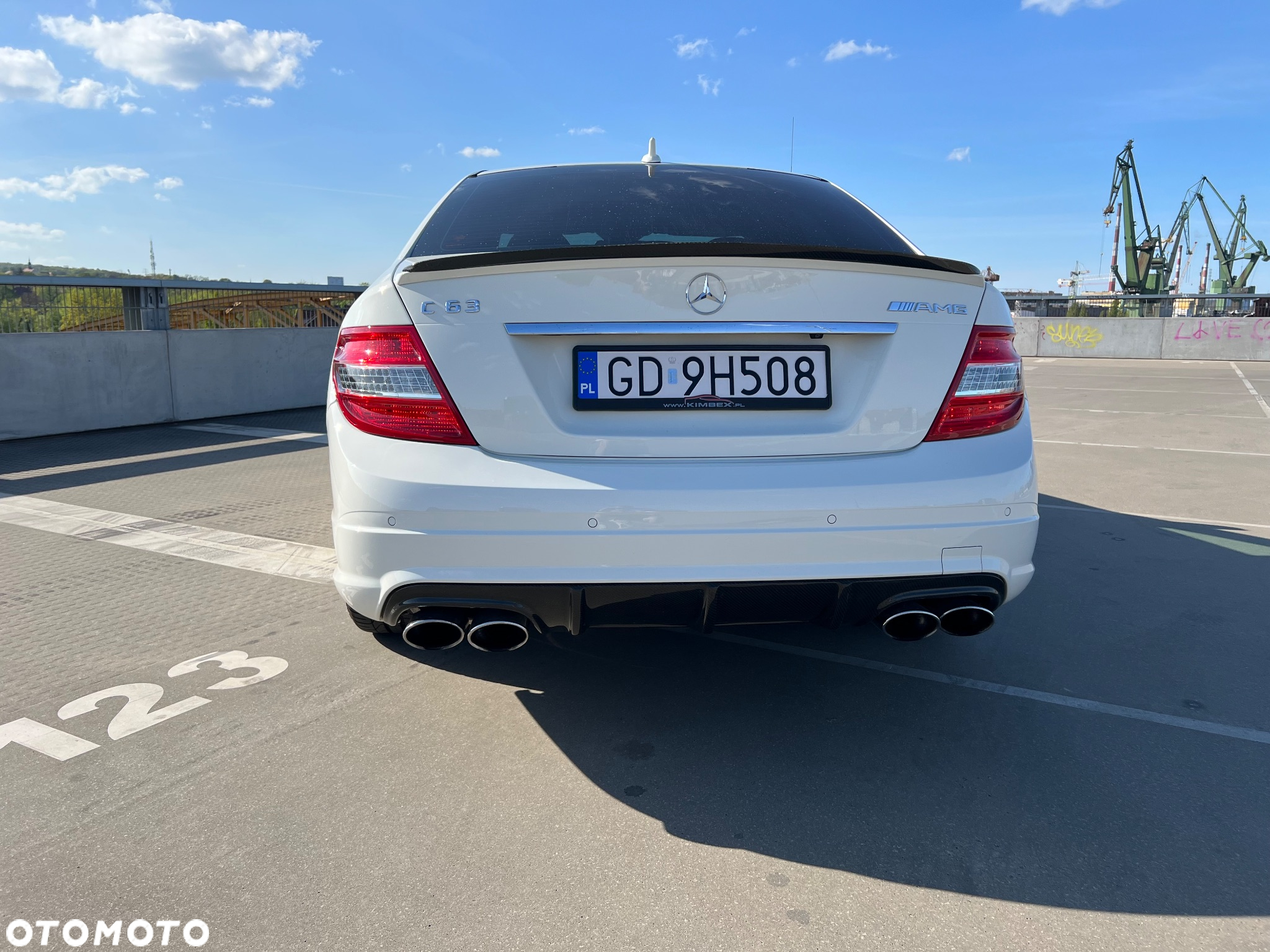 Mercedes-Benz Klasa C 63 AMG 7G-TRONIC - 8