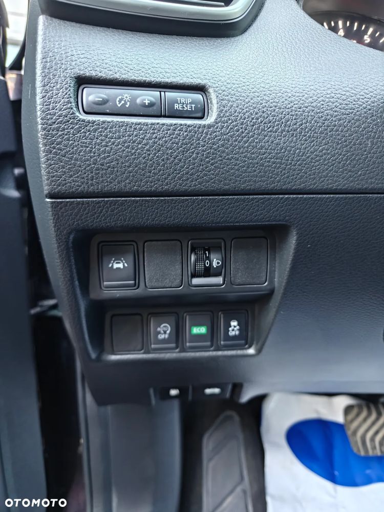 Nissan Qashqai 1.2 DIG-T Xtronic TEKNA - 16