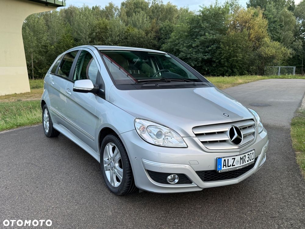 Mercedes-Benz Klasa B 180 - 21