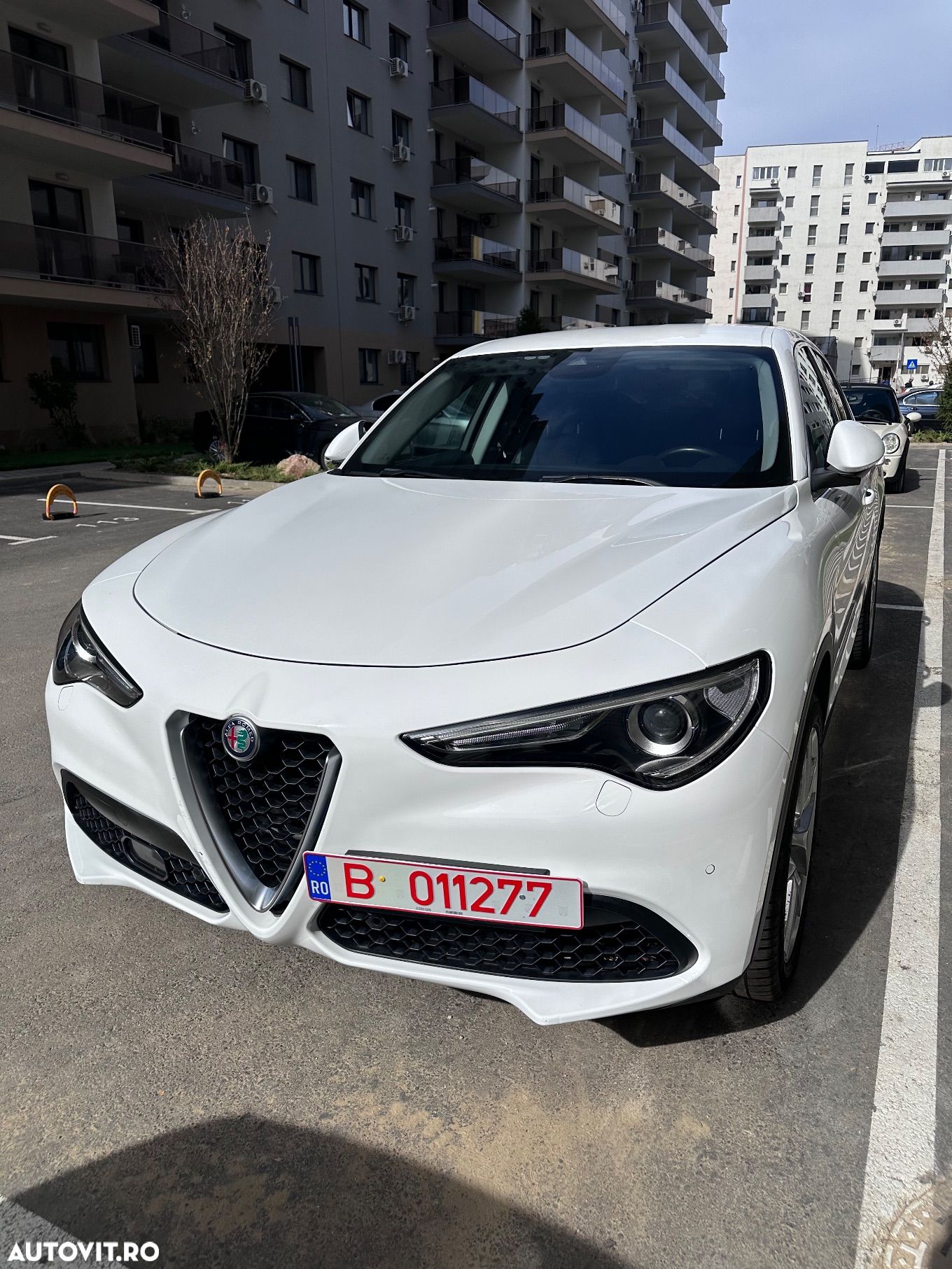 Alfa Romeo Stelvio 2.0 Turbo 16V AT8-Q4 First Edition - 1