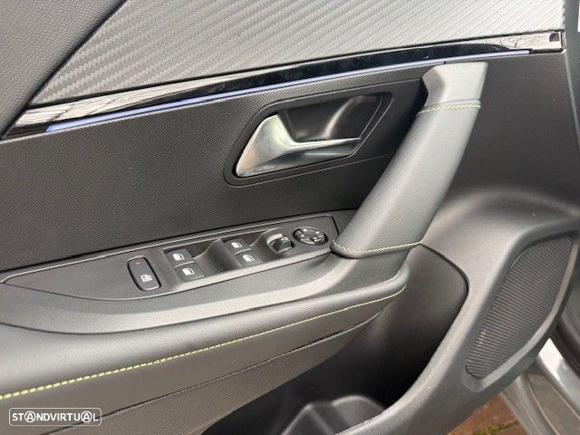 Peugeot 2008 1.2 Hybrid GT e-DCS6 - 15