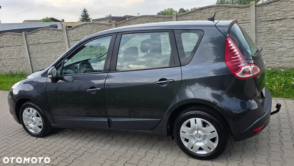 Renault Scenic 1.6 16V 110 LIMITED - 10