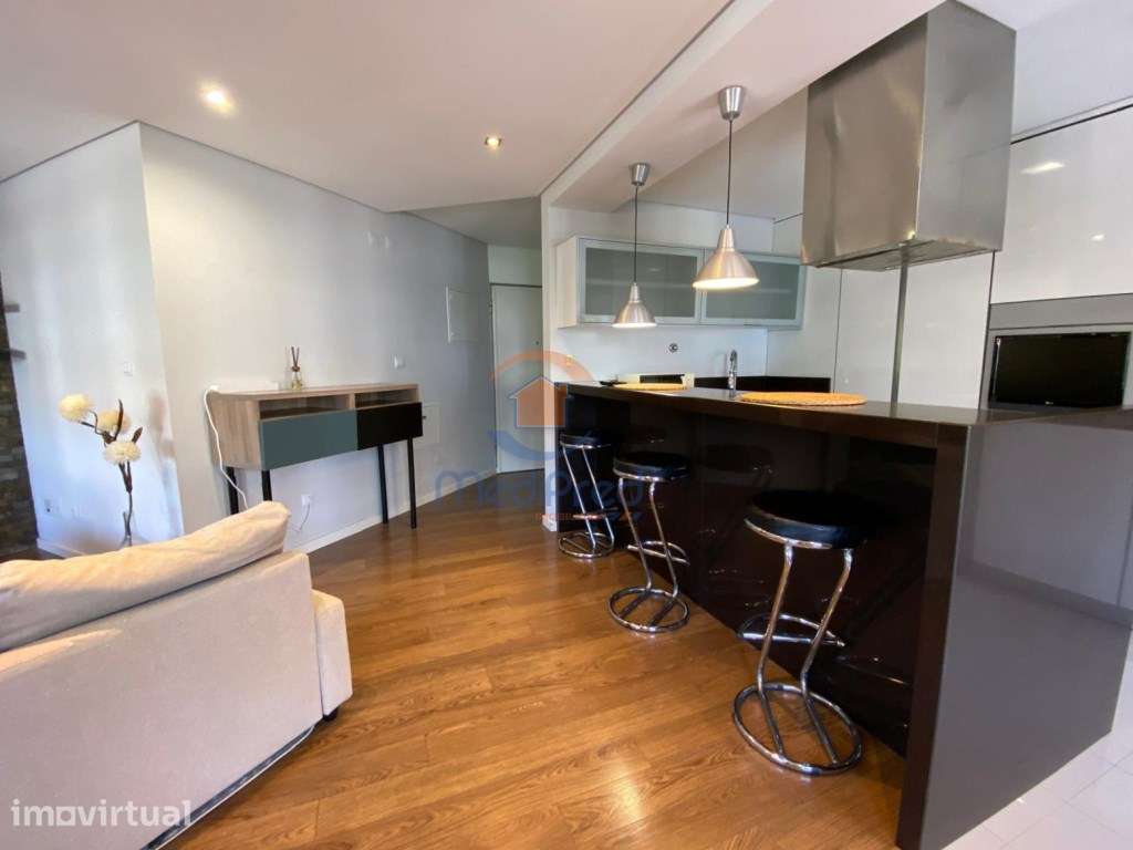 Apartamento T1 com 2 Varandas, 1 Parqueamento e Arrecadação | Jardi... - Grande imagem: 3/25