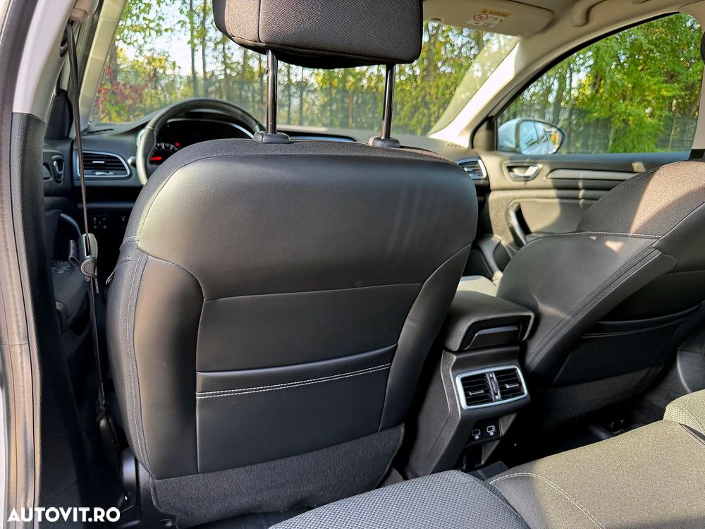 Renault Megane TCe 140 GPF ZEN - 28