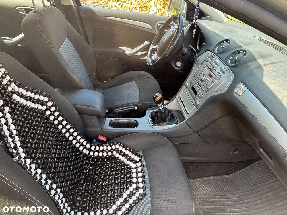 Ford Mondeo - 7