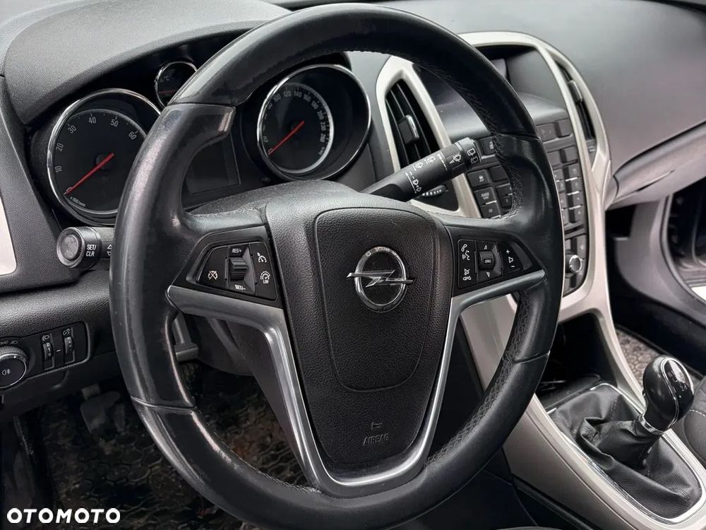Opel Astra 1.4 T Edition 150 - 9