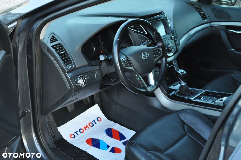 Hyundai i40 1.7 CRDi Premium - 17