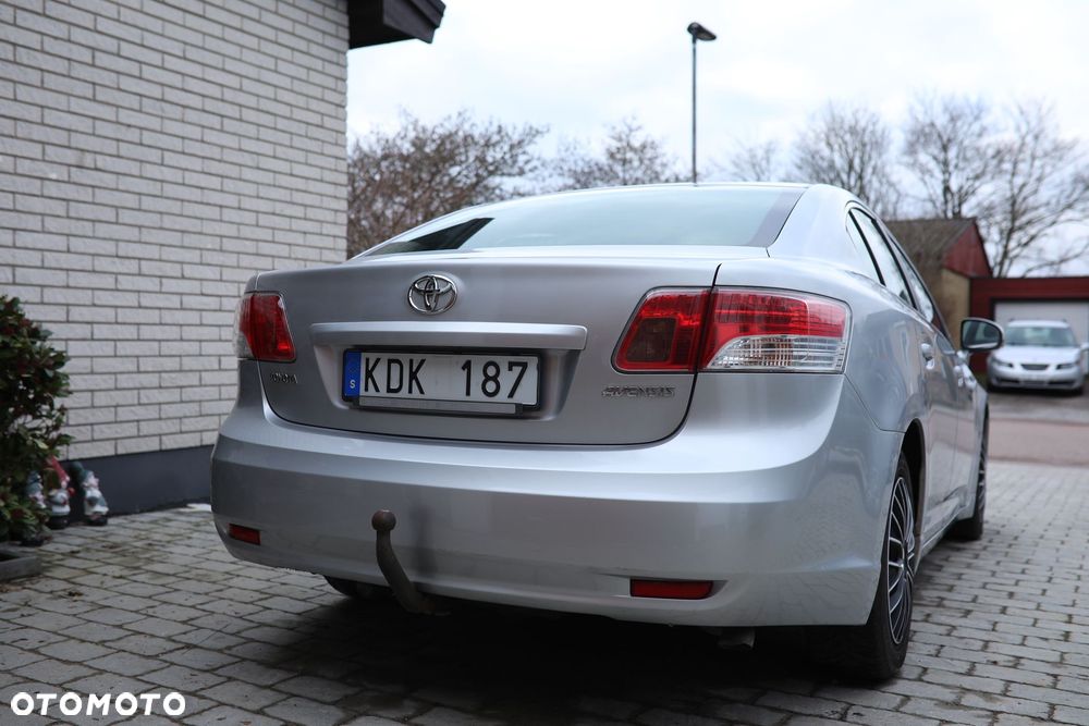 Toyota Avensis 2.0 D-4D - 4