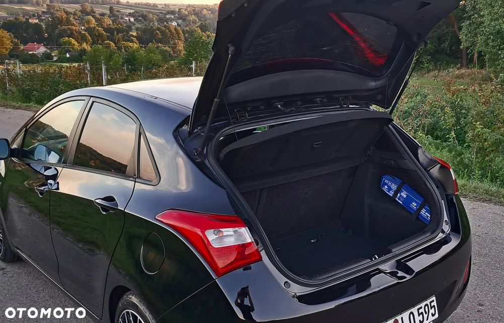 Hyundai i30 1.4 Trend - 13