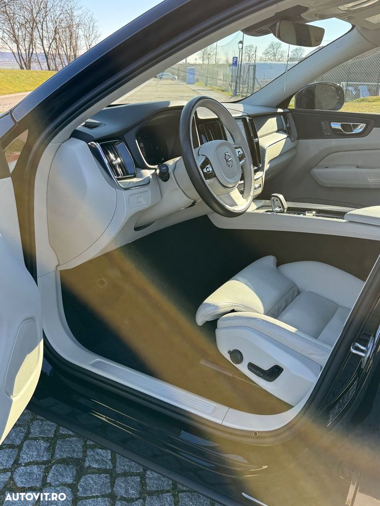 Volvo XC 60 B4 D AWD Geartronic Inscription - 28