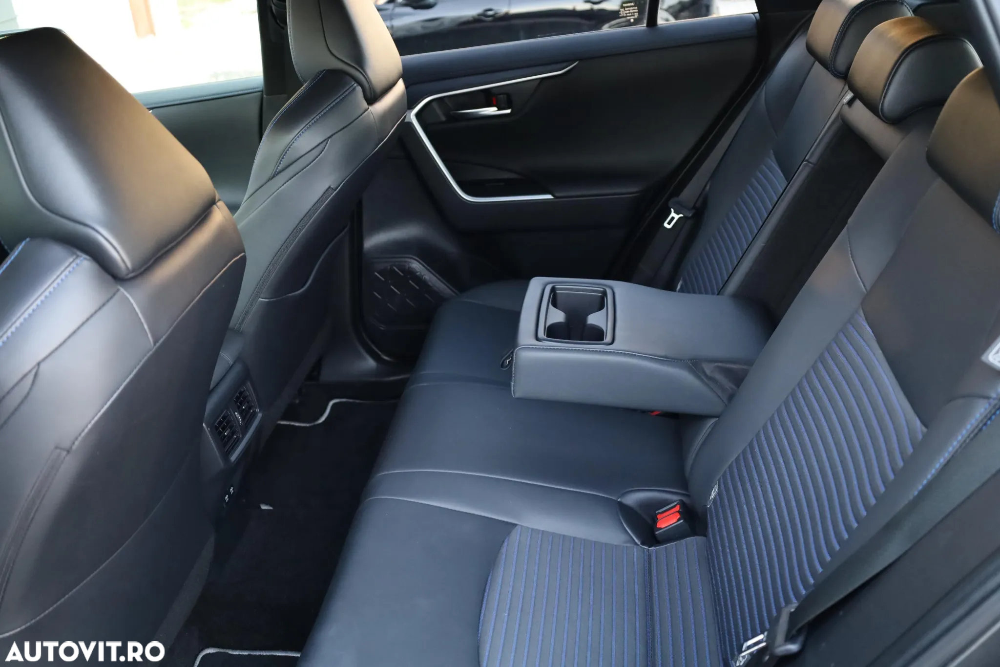 Toyota RAV4 2.5 4x2 Hybrid Style Selection - 18