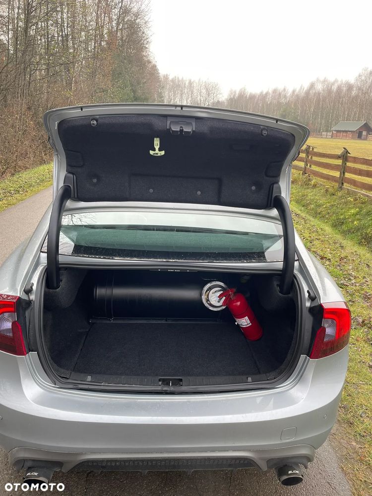 Volvo S60 T6 AWD Geartronic Summum - 6