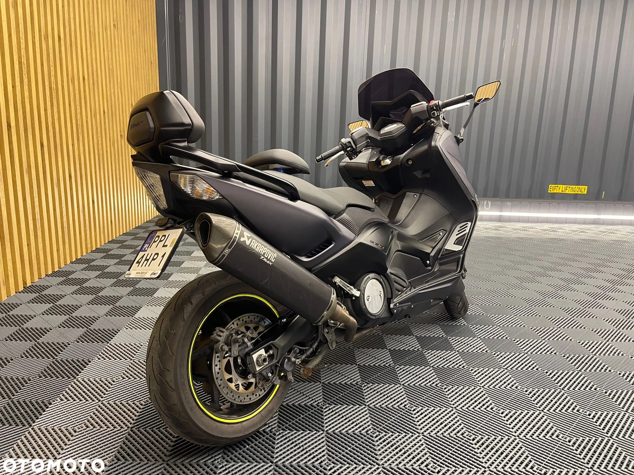 Yamaha Inny - 8