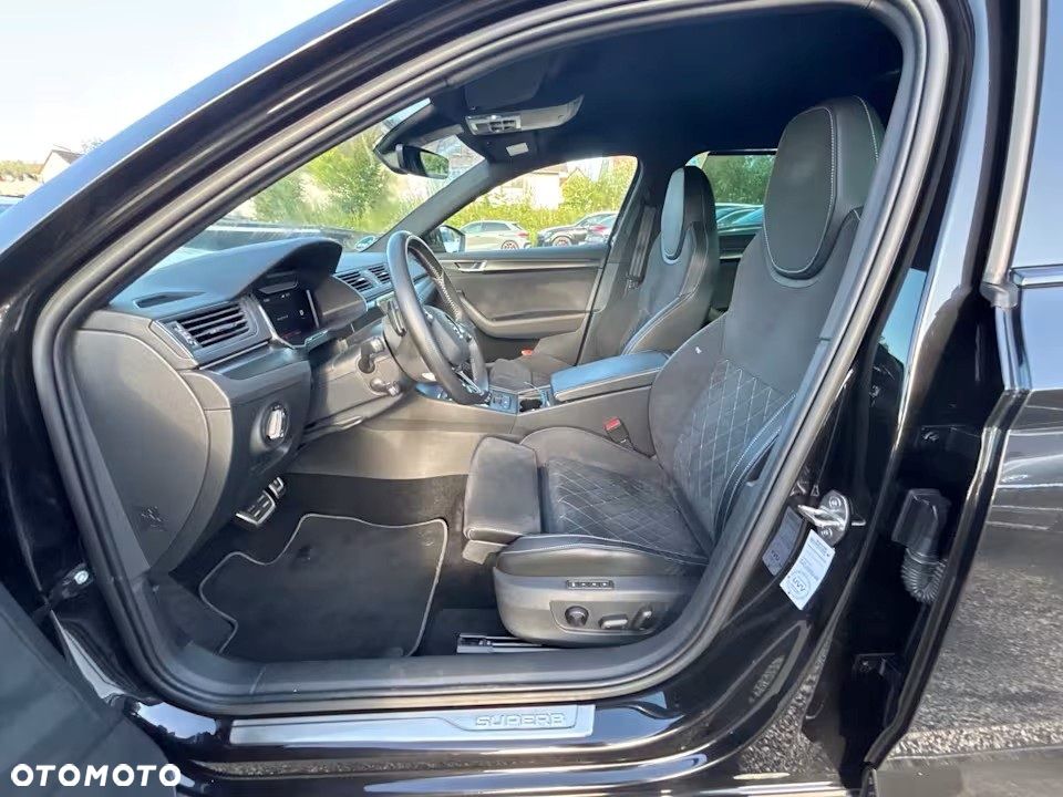 Skoda Superb 2.0 TDI 4x4 DSG Sportline - 8