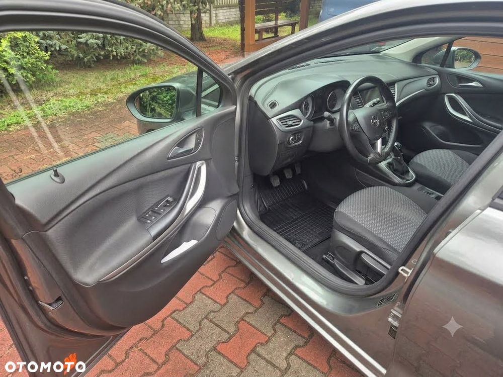 Opel Astra 1.6 T Enjoy S&S - 15