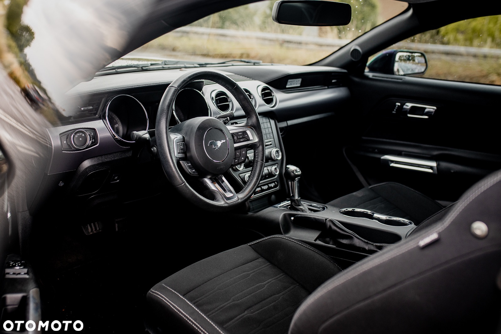Ford Mustang 2.3 EcoBoost - 30