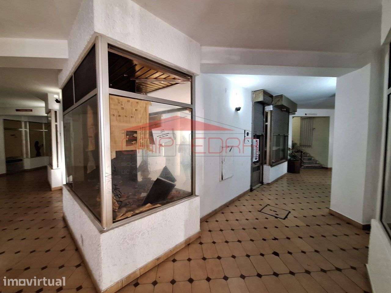Loja Lourosa centro comercial Chafariz para comércio ou escritório - Grande imagem: 3/11