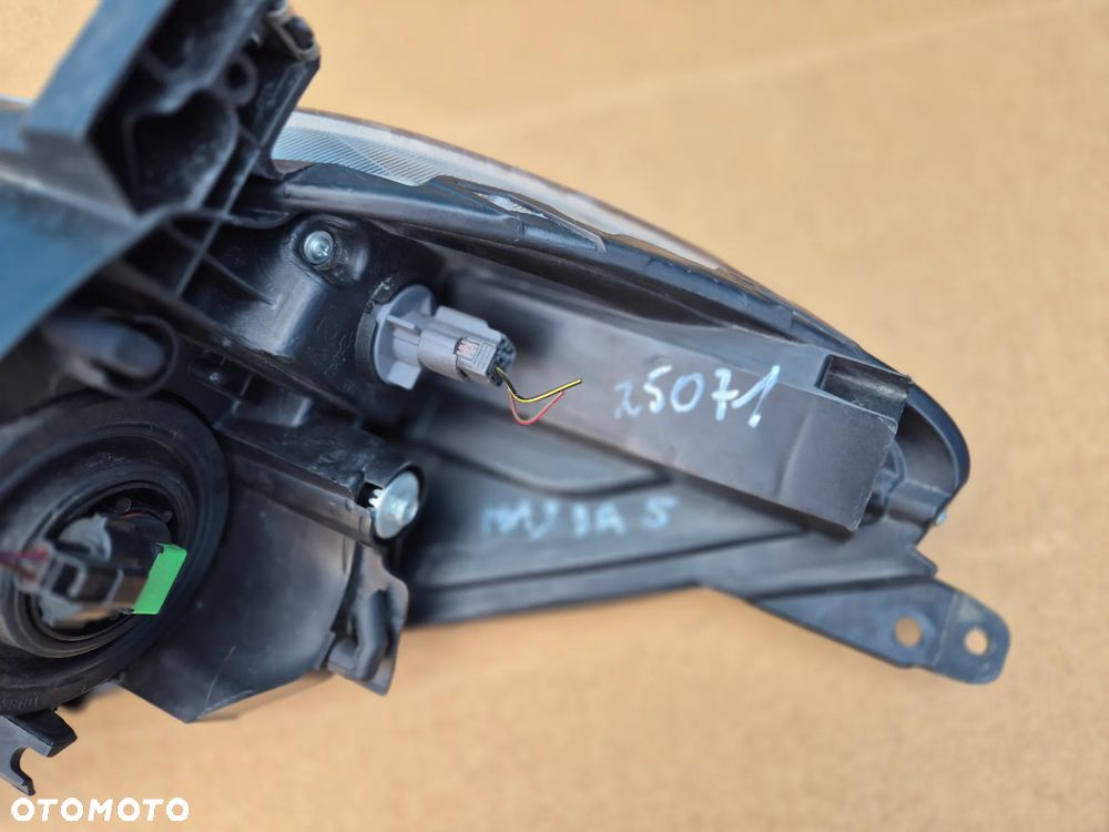 Mazda 5 II lampa lewa.OE.2010-2015. 100% - 8