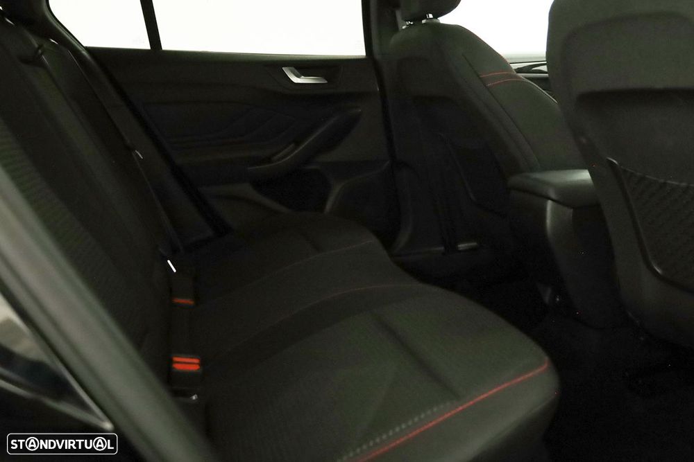 Ford Focus 1.0 EcoBoost MHEV ST-Line X - 22