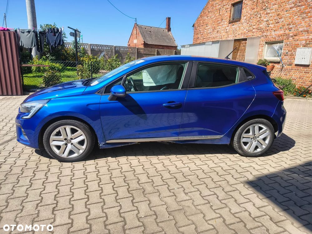 Renault Clio - 11