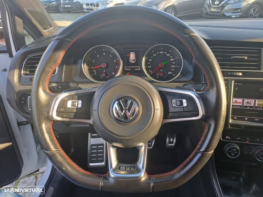 VW Golf 2.0 TSi GTi DSG Performance - 13