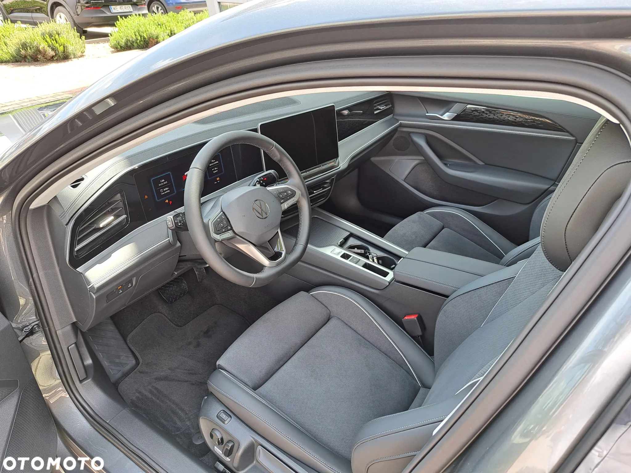 Volkswagen Passat 1.5 TSI ACT mHEV Business Plus DSG - 9