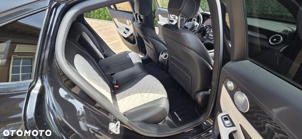 Mercedes-Benz GLC 400 d 4Matic 9G-TRONIC AMG Line - 23