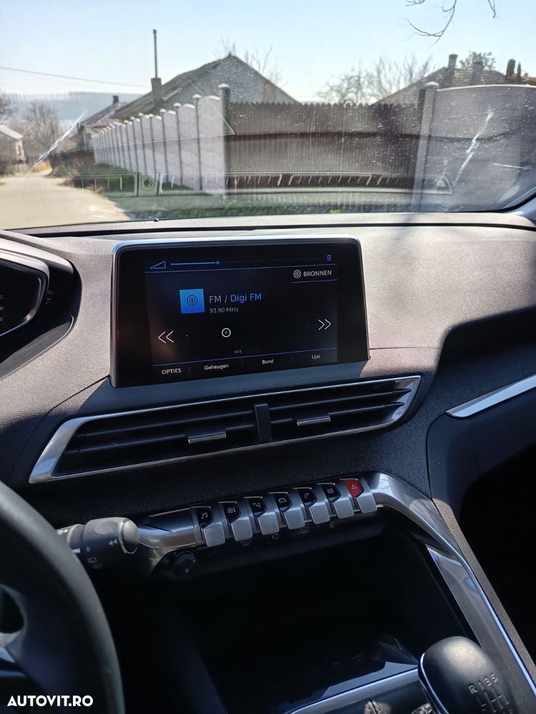 Peugeot 3008 - 5