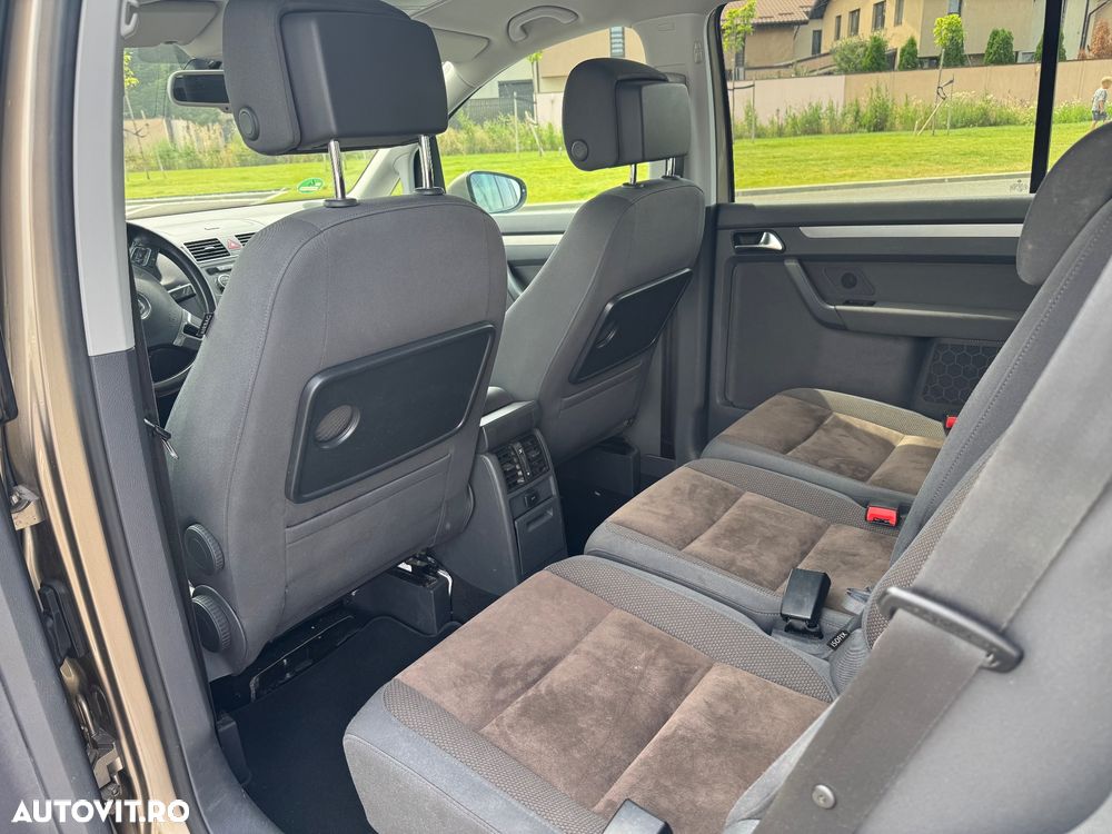 Volkswagen Touran - 7
