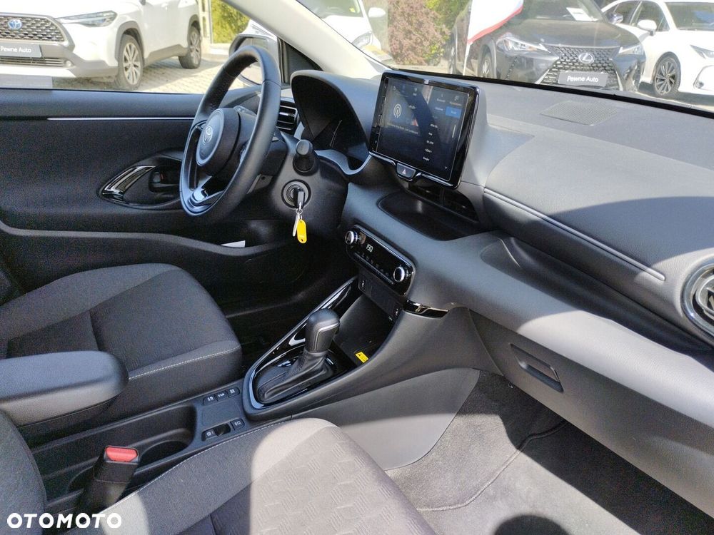 Toyota Yaris - 9